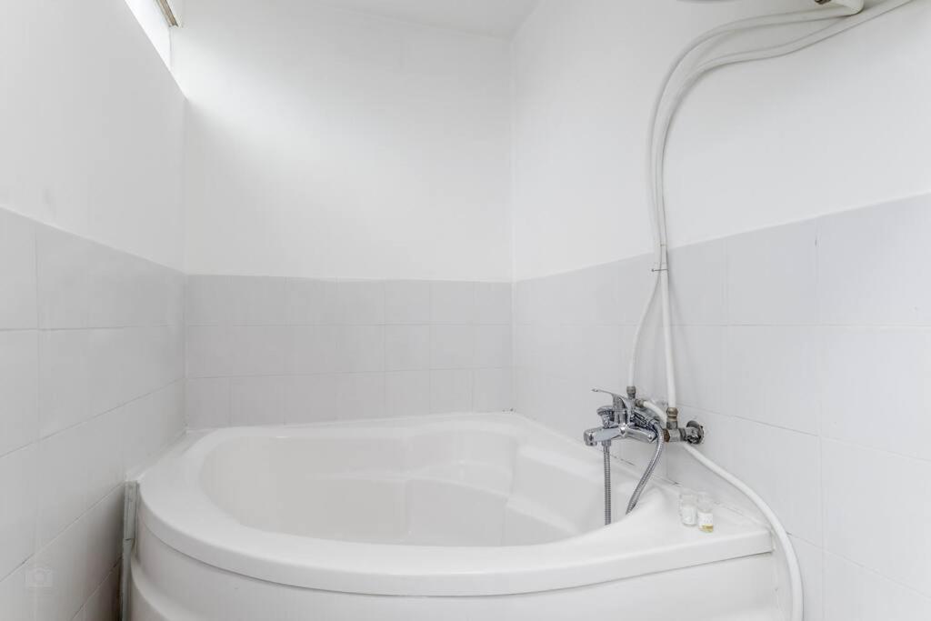 Domus Pamphili Free Netflix & Ac Roma